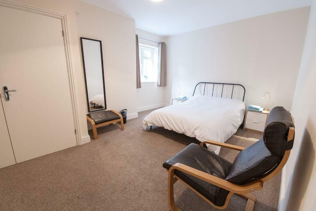 The Broadmead Forest - Spacious City Centre 3Bdr Apartment Bristol Buitenkant foto