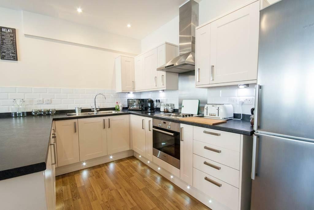 The Broadmead Forest - Spacious City Centre 3Bdr Apartment Bristol Buitenkant foto